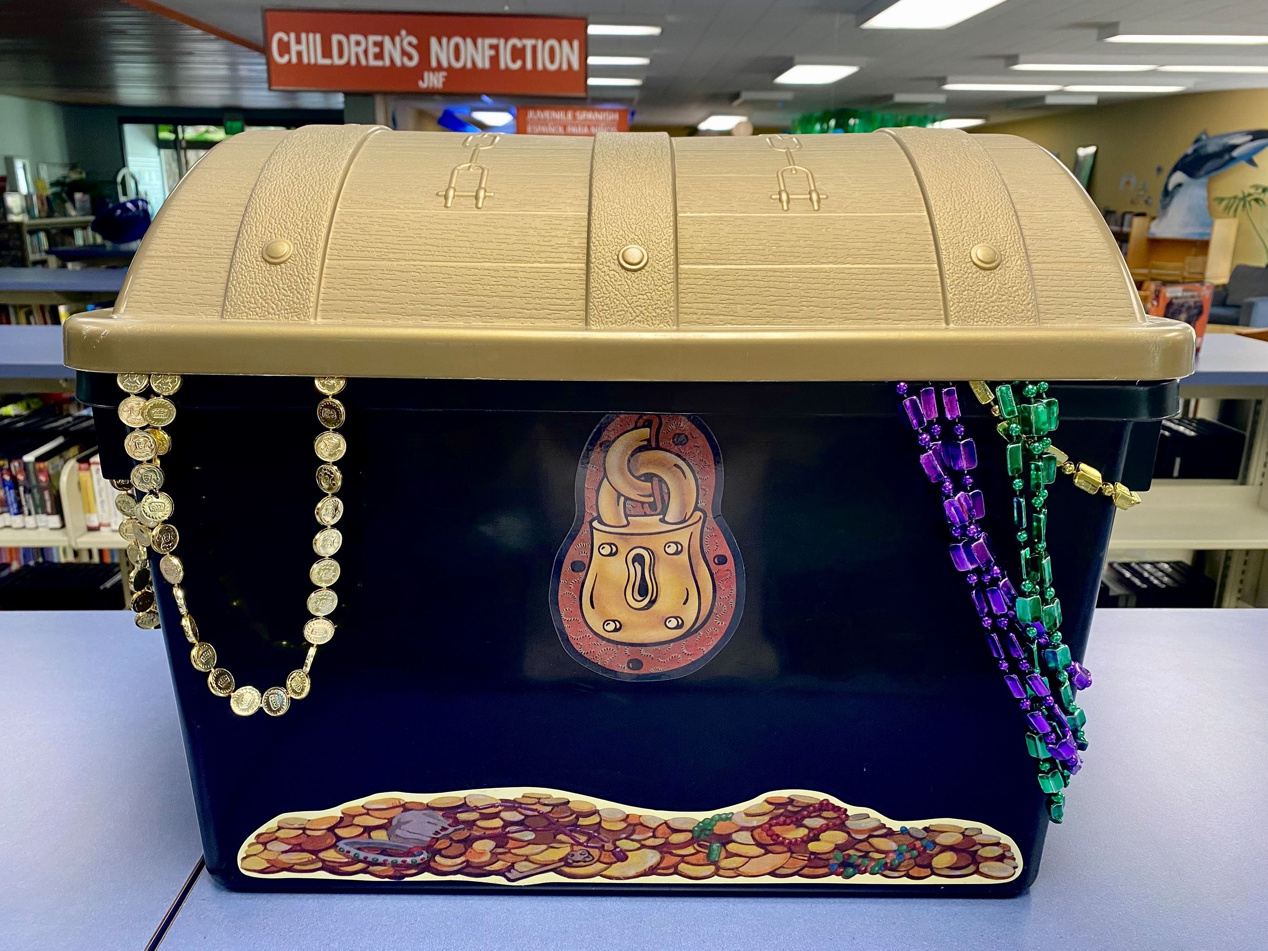 treasure chest with necklaces 